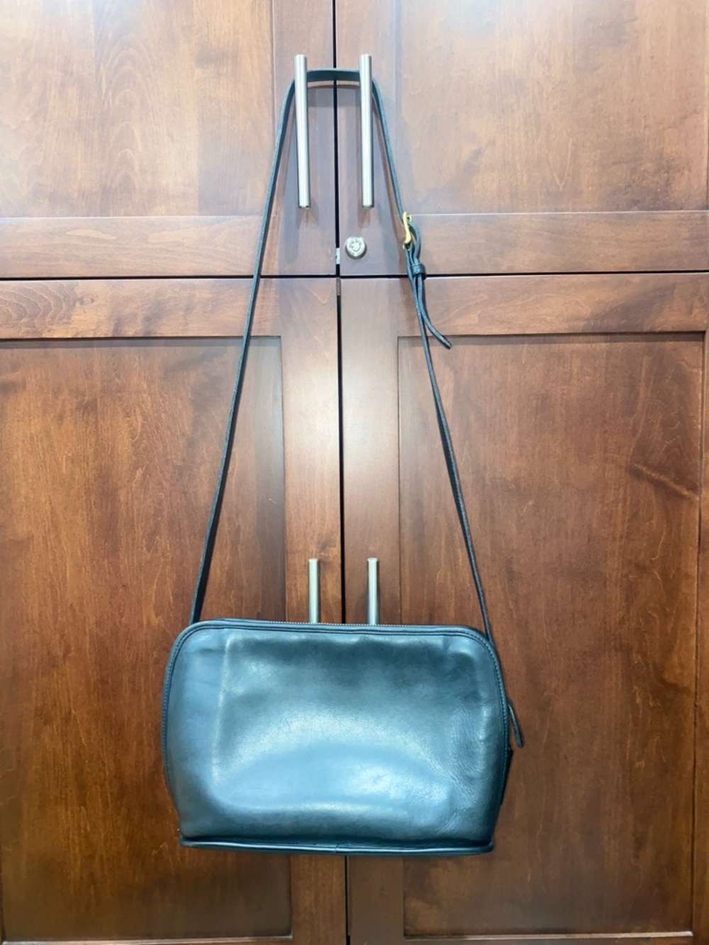 Coach Vintage Black “Oliver” Crossbody Bag GUC - Picture 3 of 16